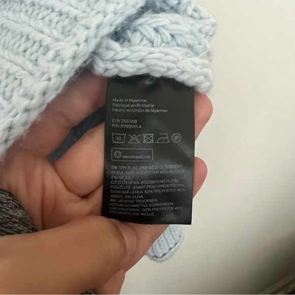 H&M Light Blue Knit Sweater - Picture 8 of 11